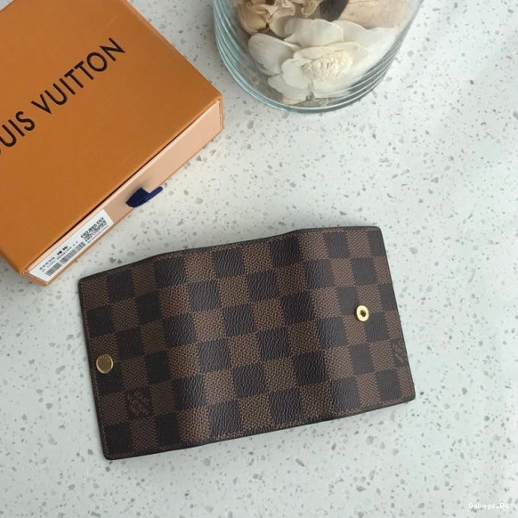 HOLDER VUITTON LOUIS 6 KEY 0101